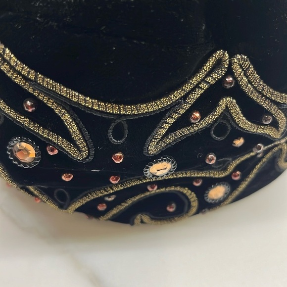 Vintage Kokin New York Bucket Hat Black Velvet Rhinestones - Picture 6 of 7